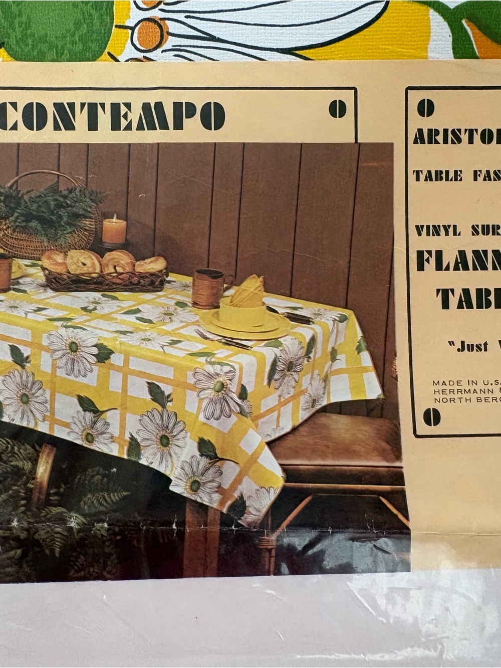 Vintage Table Fashions Flannel Back Vinyl Rectangle Tablecloth